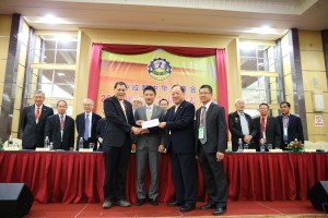agm 04